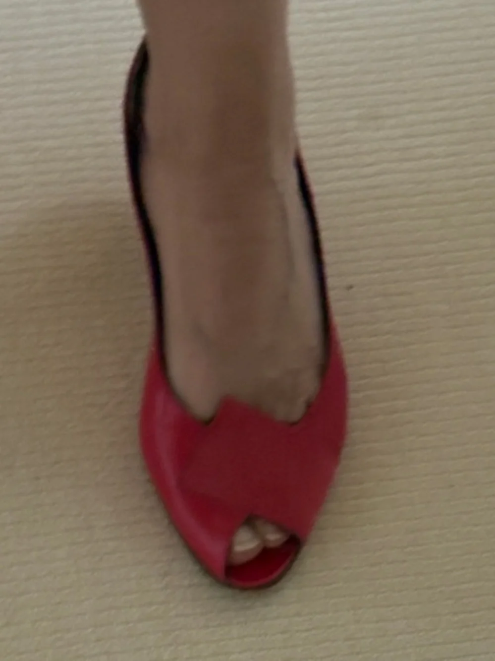 Farrutx Women’s Red Slingback Peep-Toe Heels